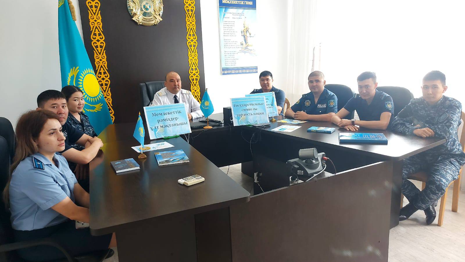 Қызылжар аудандық орталық кітапханасы Қазақстан Республикасының мемлекеттік рәміздері күніне орай «Қазақстан рәміздері — ел тарихы» атты ақпараттық сағатын ұйымдастырды