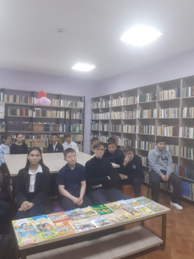 Орталық аудандық кітапхана Бескөл колледжі мектебінің базасында 